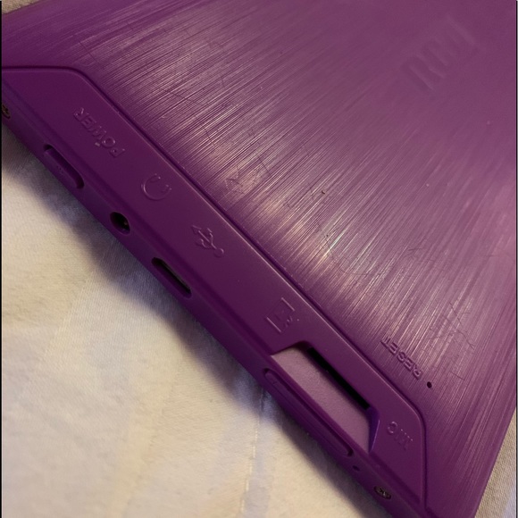 RCA Voyager 8GB 7in QuadCore Purple Android Tablet - Picture 6 of 9